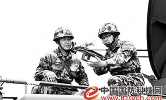 南京军区某指挥自动化工作站副站长单懿与网友对话