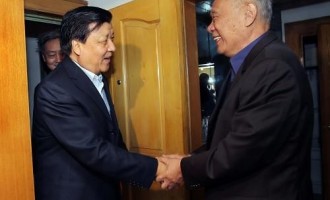 刘云山看望科技专家王小谟
