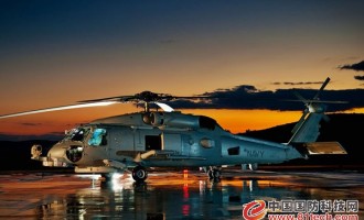 澳大利亚海军接收首架MH-60R“海鹰”海上战斗直升机